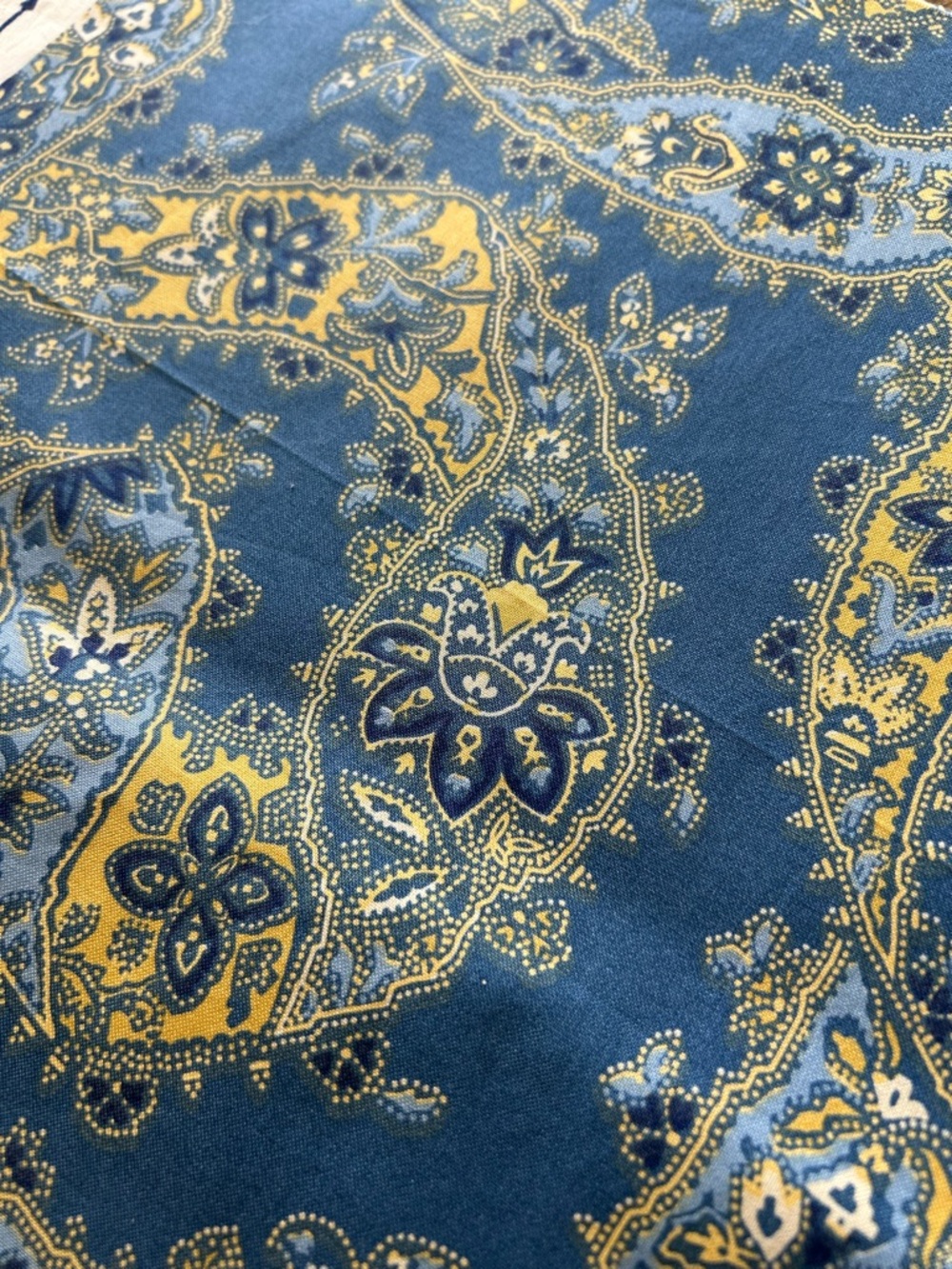 Schumacher Designer Fabric. 2.9” yds - Picture 3 of 13